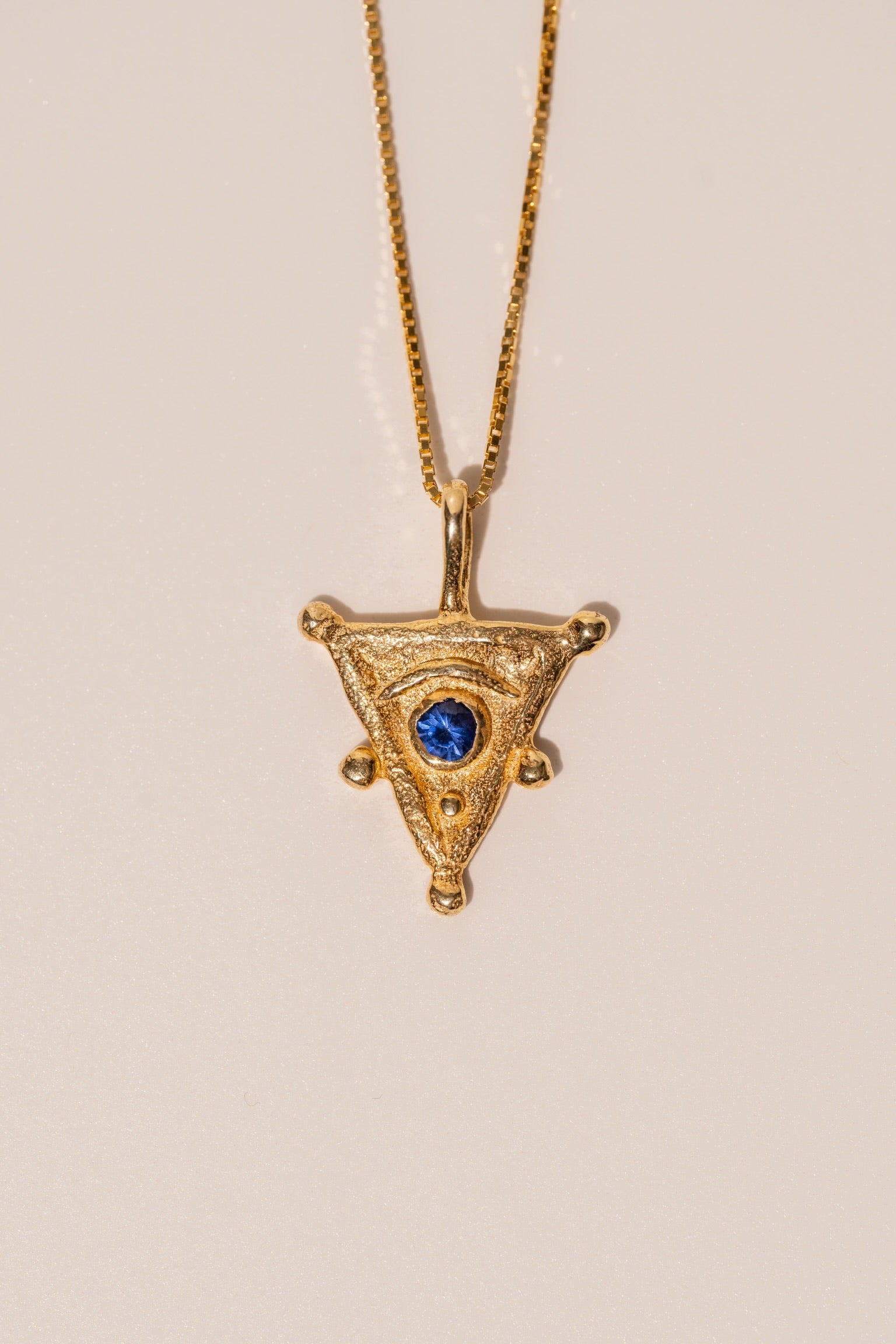 Triangle Safir